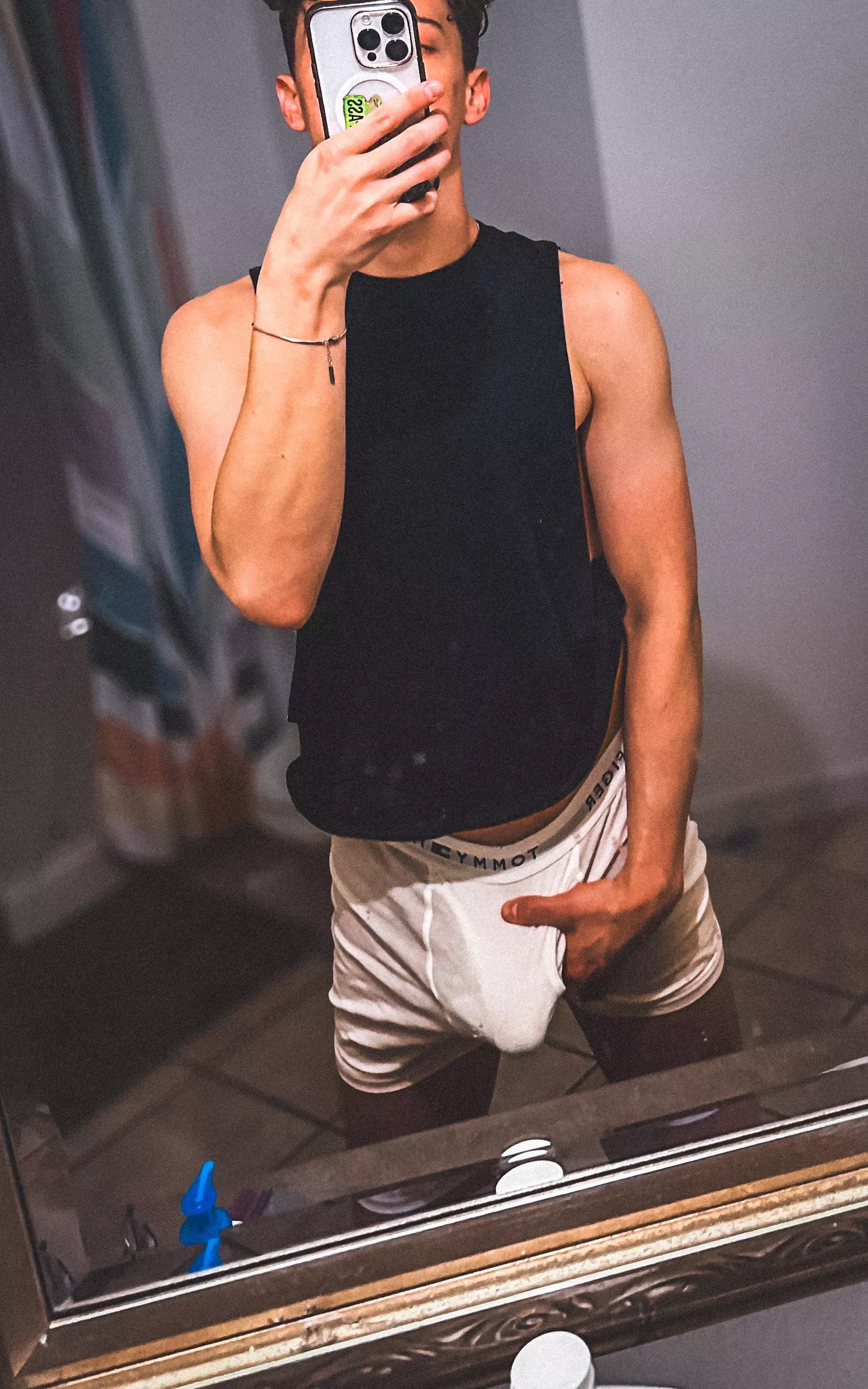 Love to show off my bulge 😅 (32)