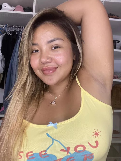 What's your favorite type of armpit? Hairy, smooth, or stubbly?