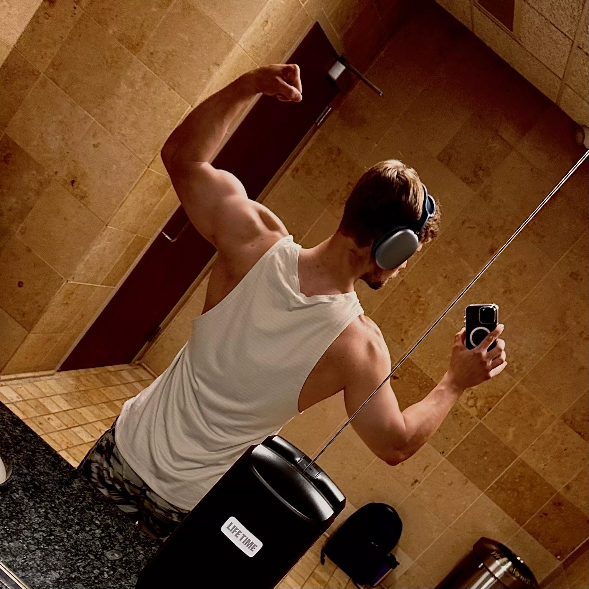 Arm pump