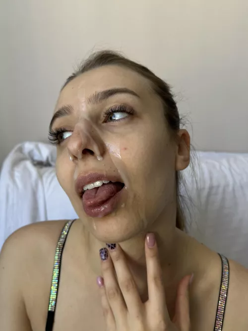 Cum see me for my last day as a barista