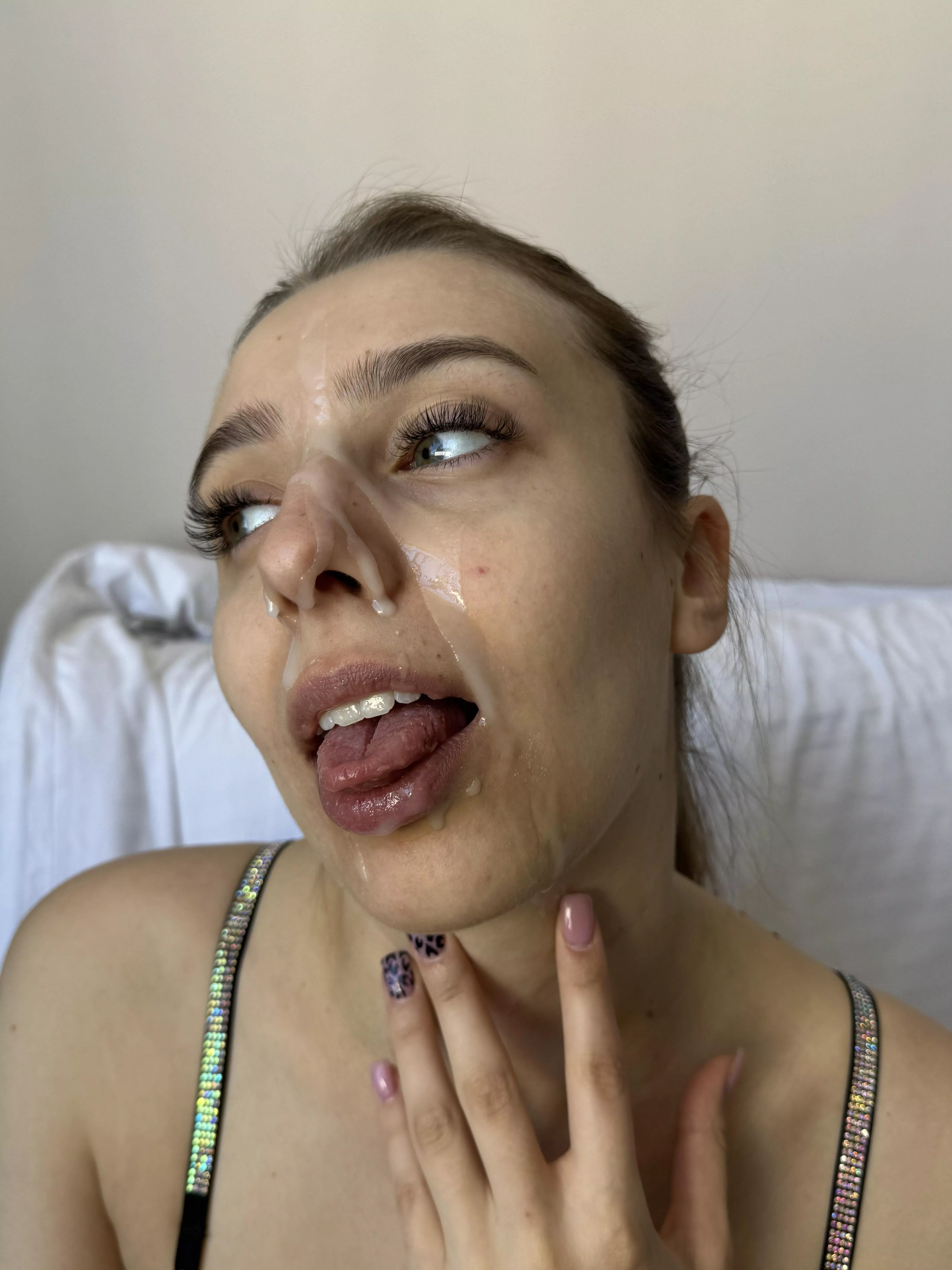 Cum see me for my last day as a barista