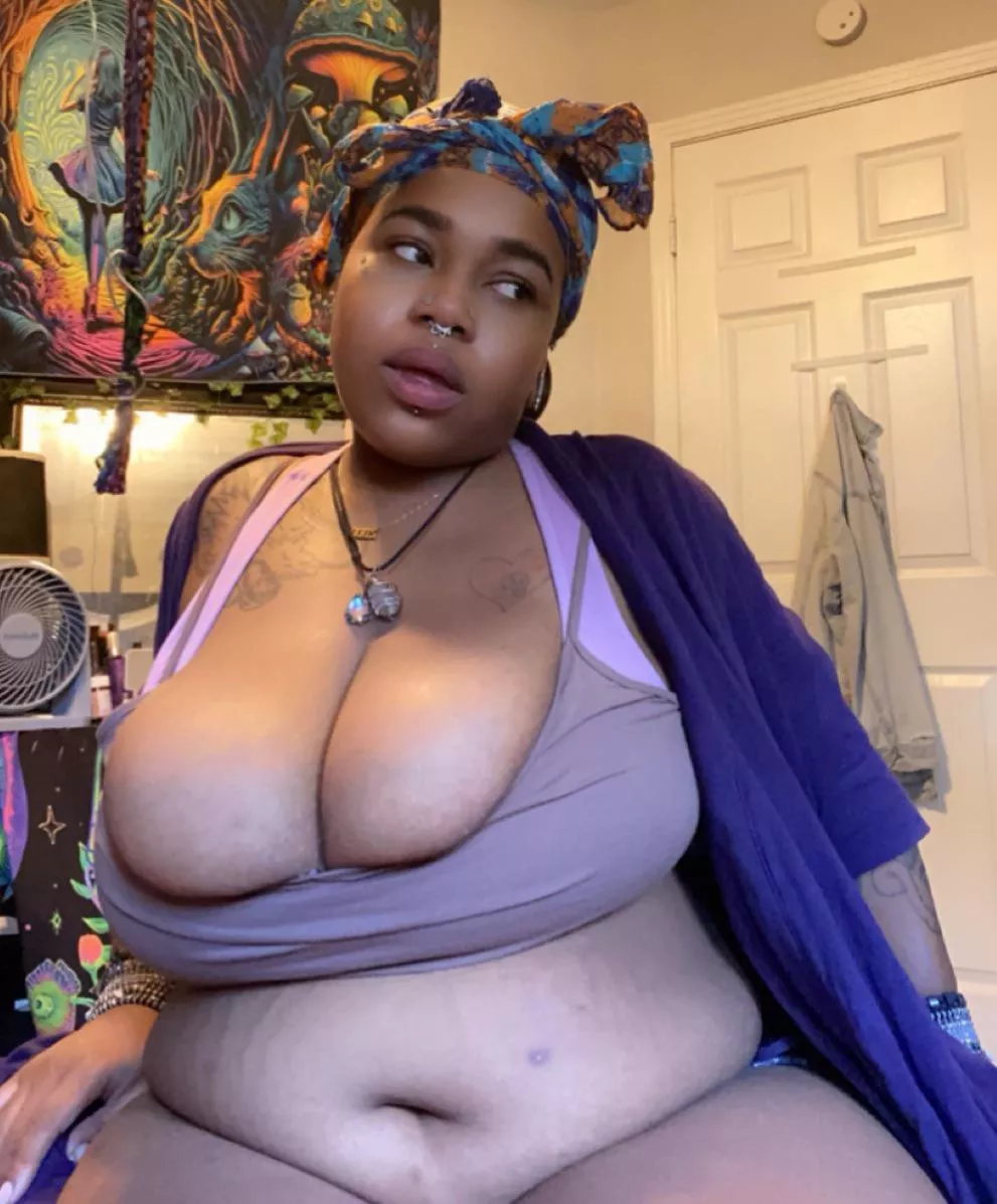 Enjoy your Friday by sucking some big boobs