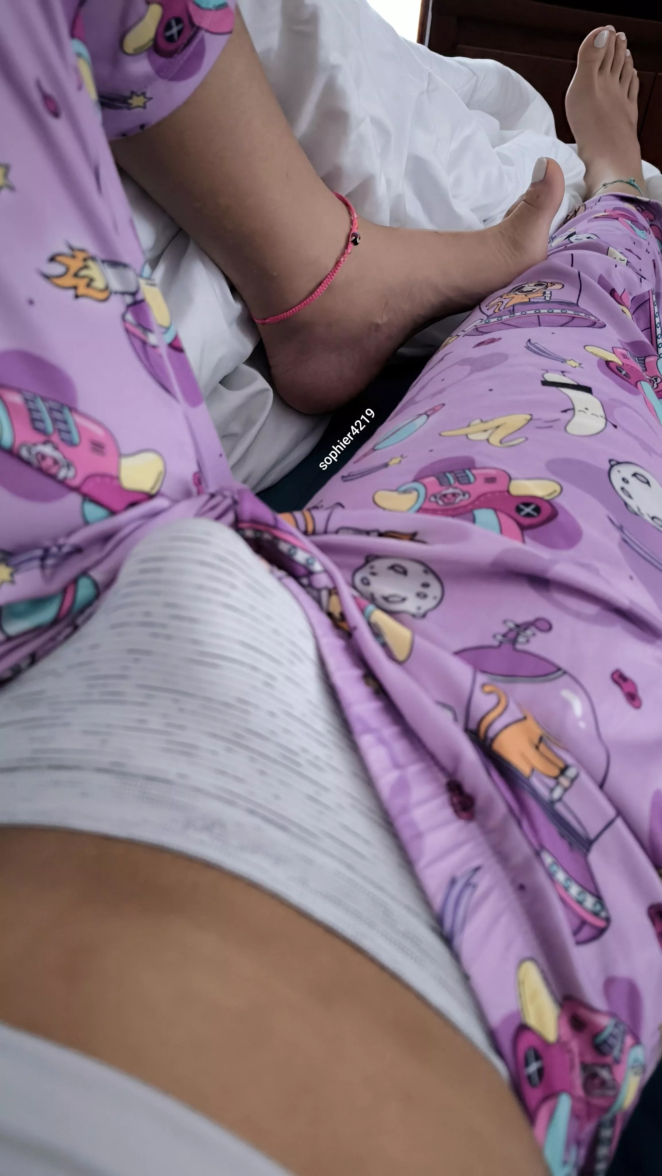 Feet or anything else??? 😜👅