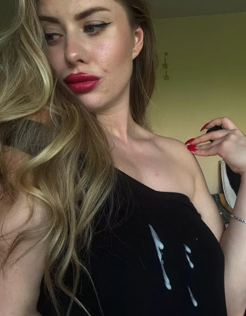 I'd like you to leave a mark on my clothes.