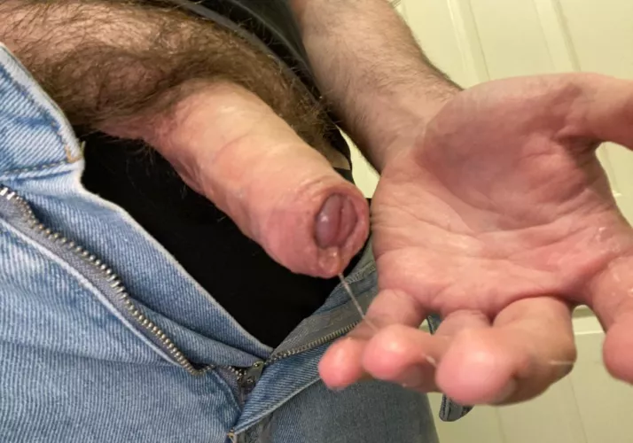 (m26) when your uncut coworker takes a long time in the bathroom, this is why