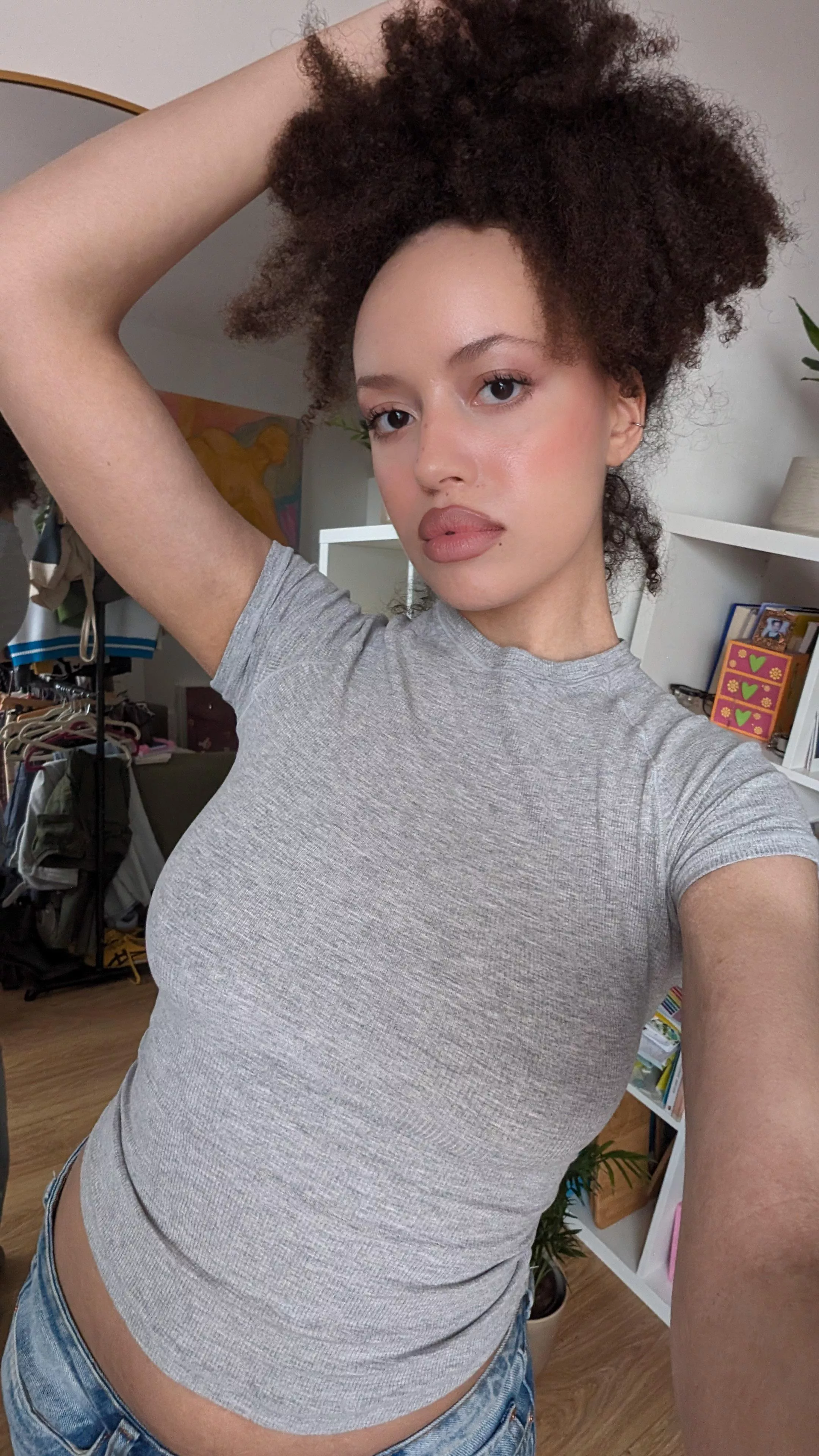 My mom is out, wanna sneak in??