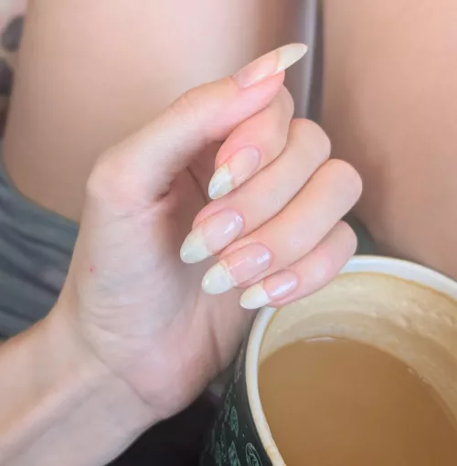 cleaned up my nails yesterday, so here's some noods for y'all 🩷