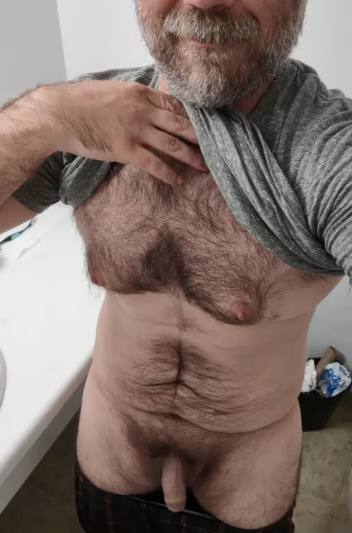 I pulled my shirt up for you ;)