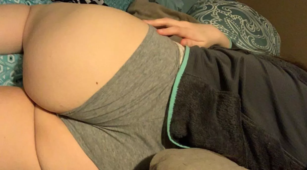 I'm the kinda girl you finish in. 