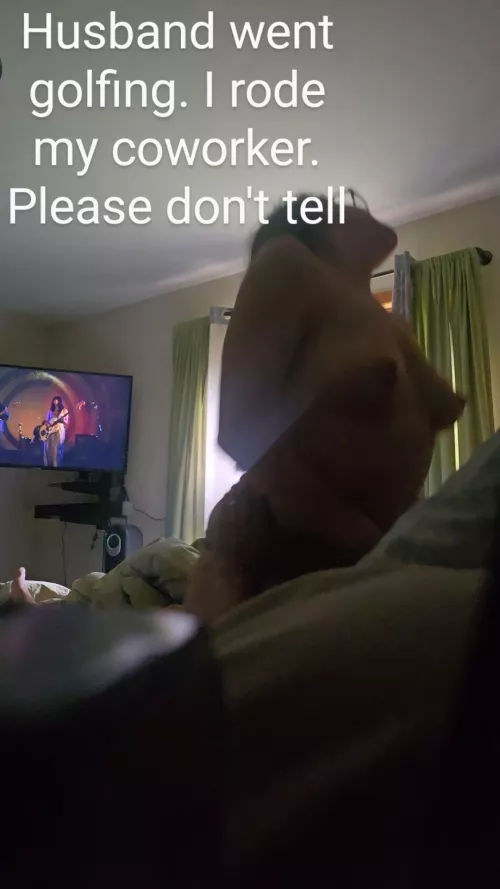 My husband doesn't know I'm fucking my coworker! 