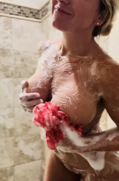 Scrub a dub dub 41[F]