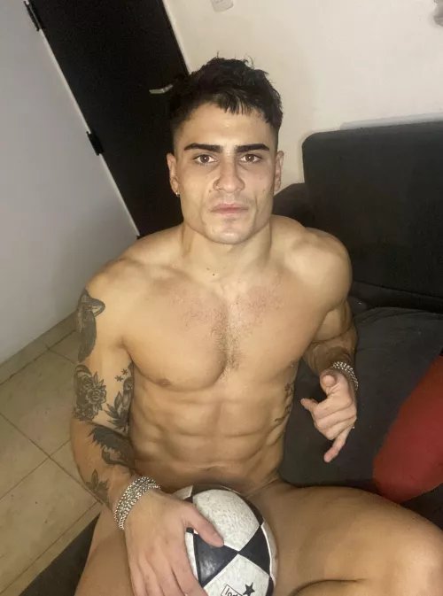 Who's ready for a sweaty, post-game abs reveal? 