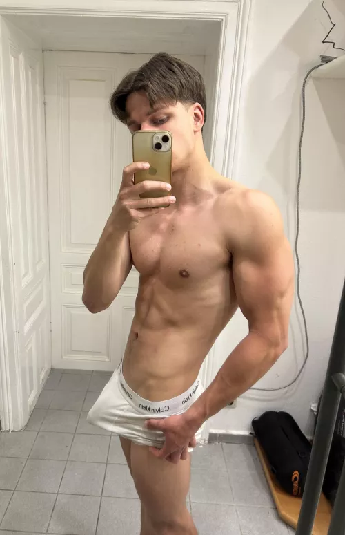 (20)Would you taste my undies?