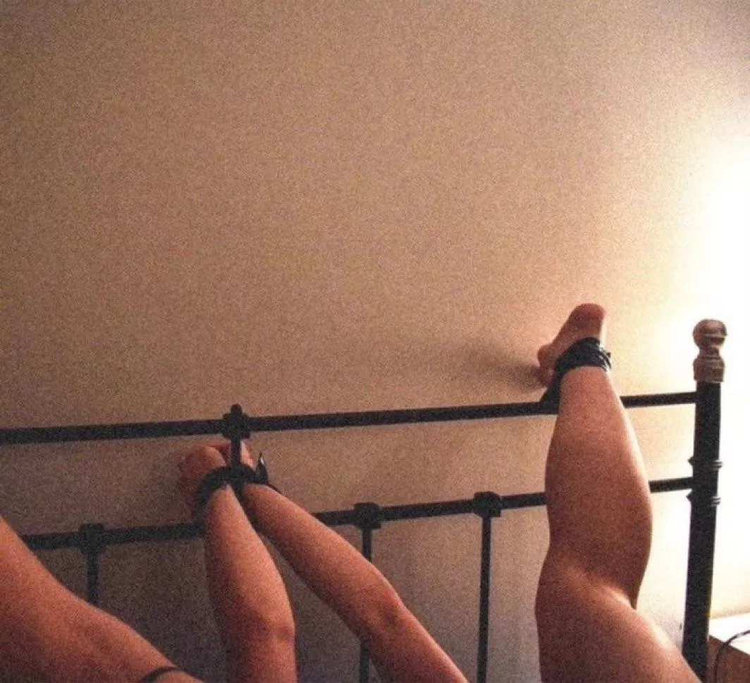 As men, we should be waking up like this everyday 😋