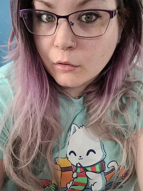 BBWs with kitten shirts are pretty great