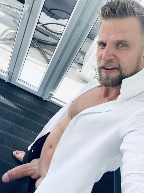 Blow me before my meeting? (40)