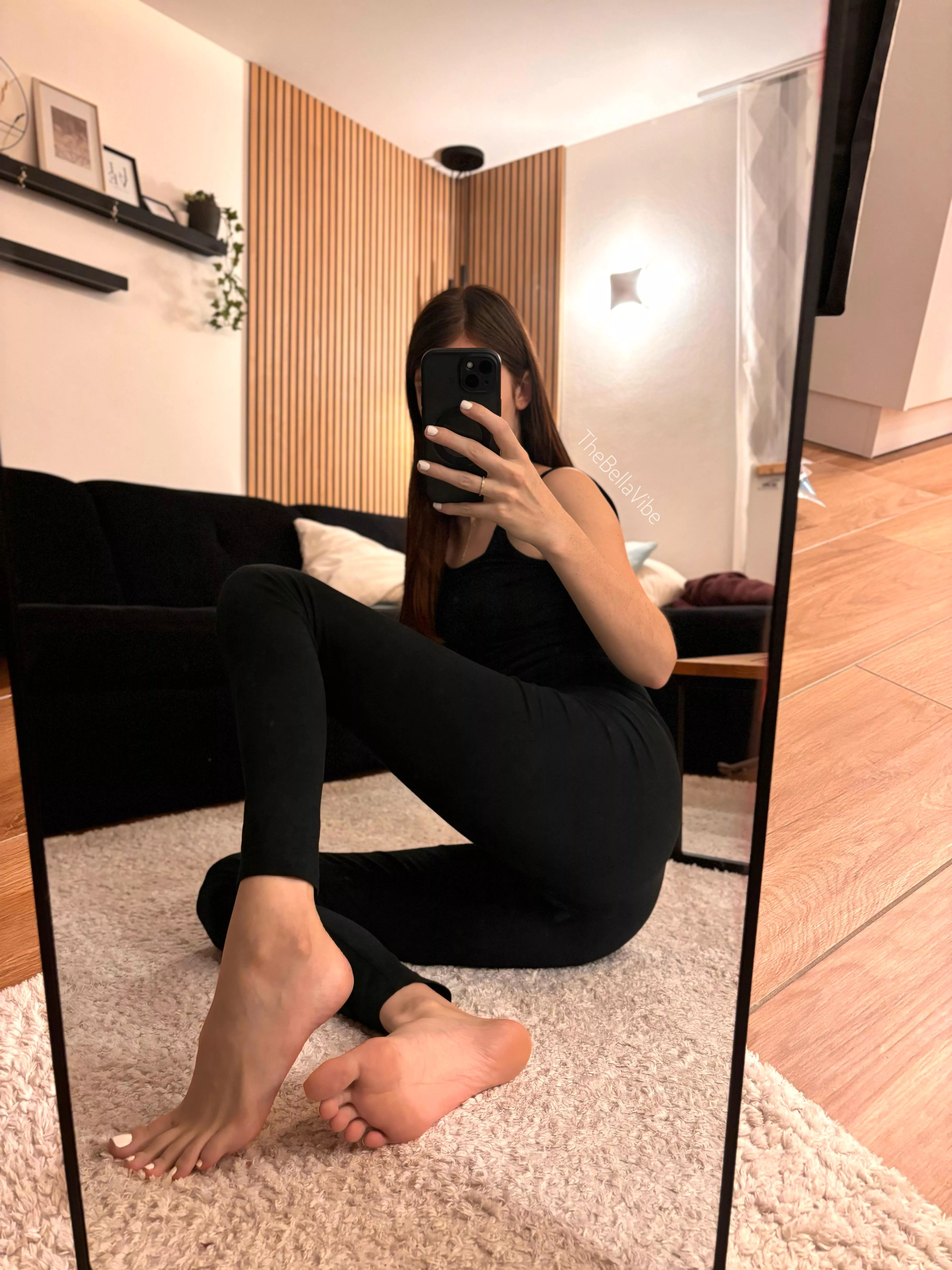 Do you like white nails? 