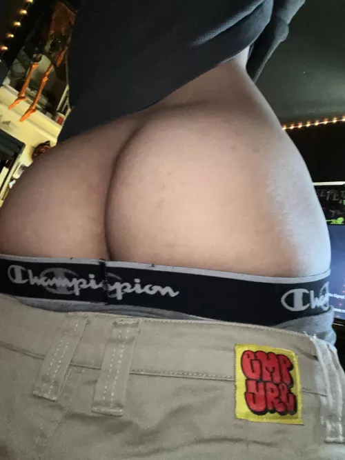 Getting too hot in this house🫠