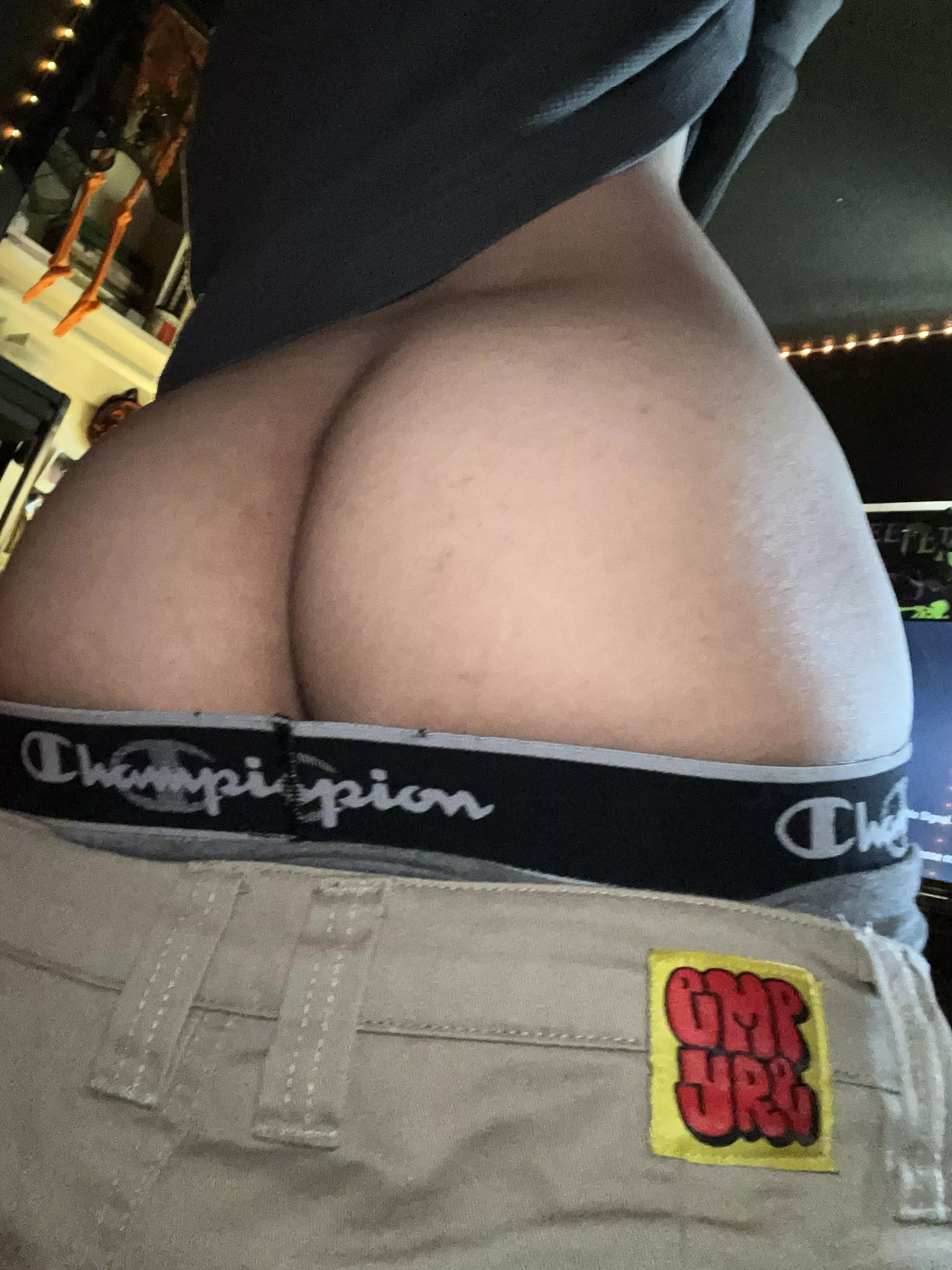 Getting too hot in this house🫠