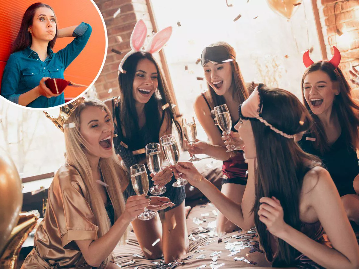 Goddess party in Venus? Either my invitation got lost in the mail, or my screw up with Venus Dolls was more serious than I thought.... 