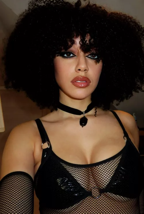 how do u like your emo chick?