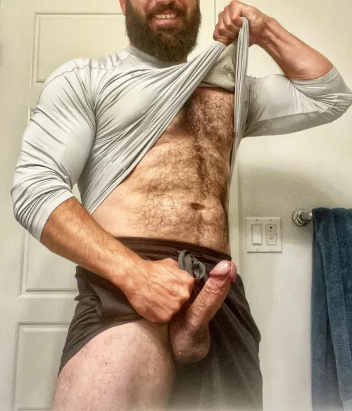 I wear shorts for the easy access 😏