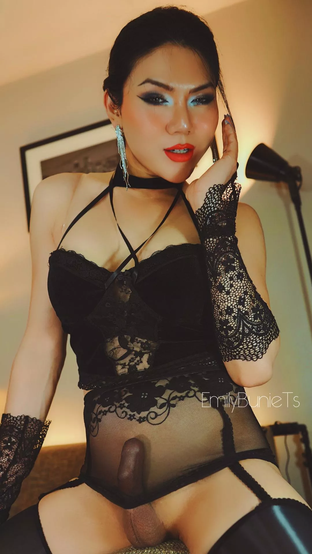 If I asked nicely, would you lend me your throat?
