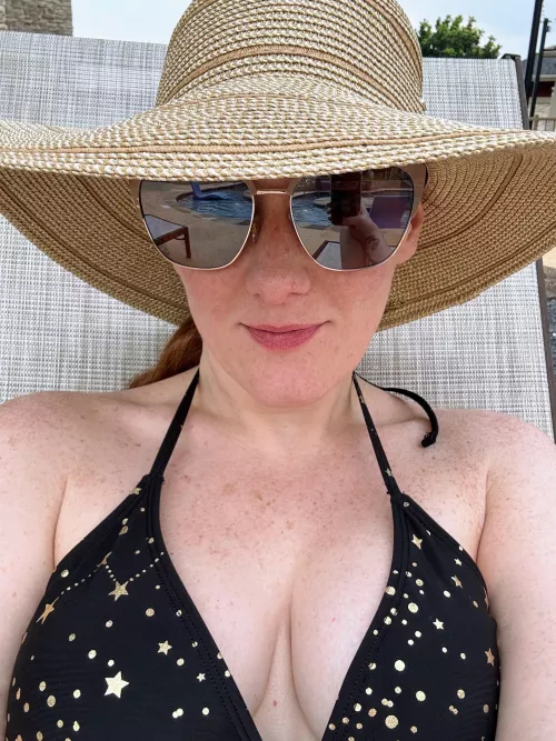 [IRTR] I'm collecting freckles and pool boys ;)