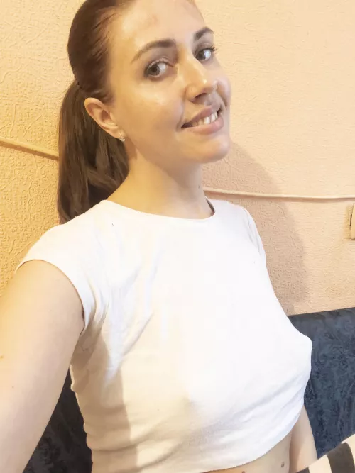 Is it modest or playful?)