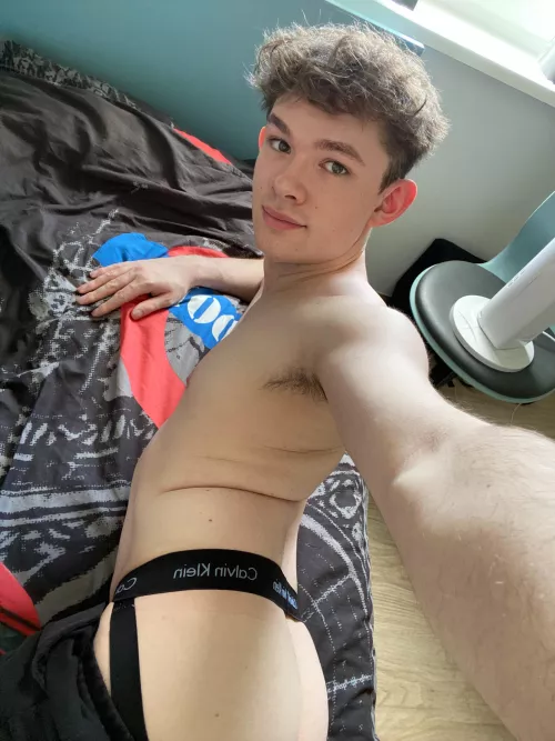 It’s too warm for clothes. 🥵