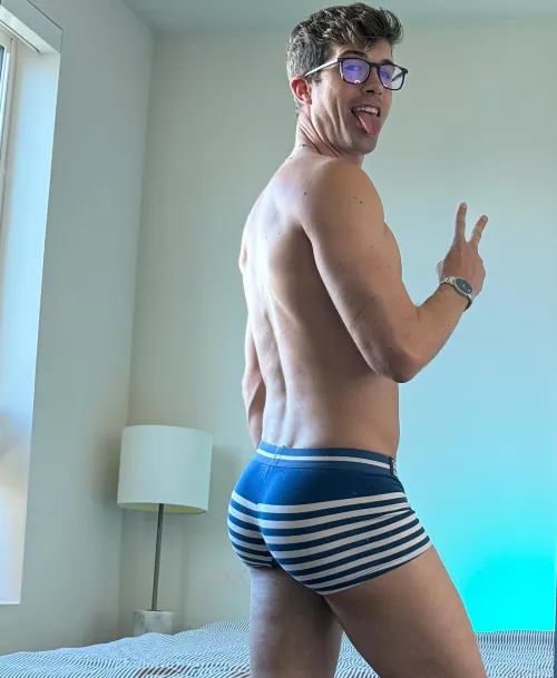 My four eyes are up here bro!