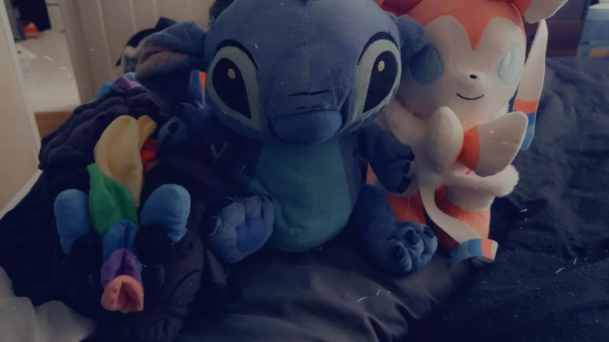 My three favorite plushies! Zen, Stitch and Sylveon