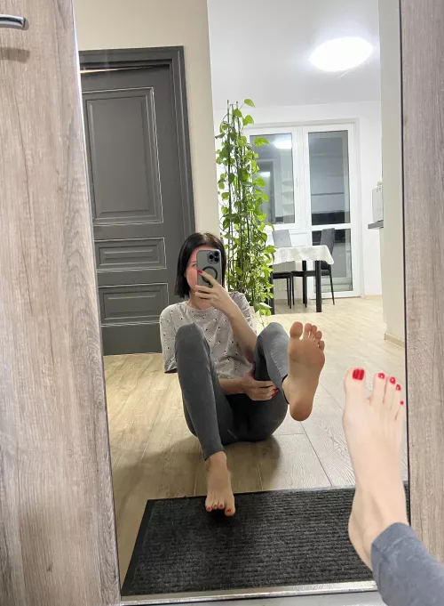 Sexy mirror selfie😈