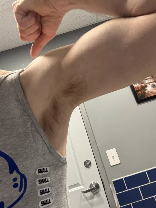 Wanna sniff or lick? 