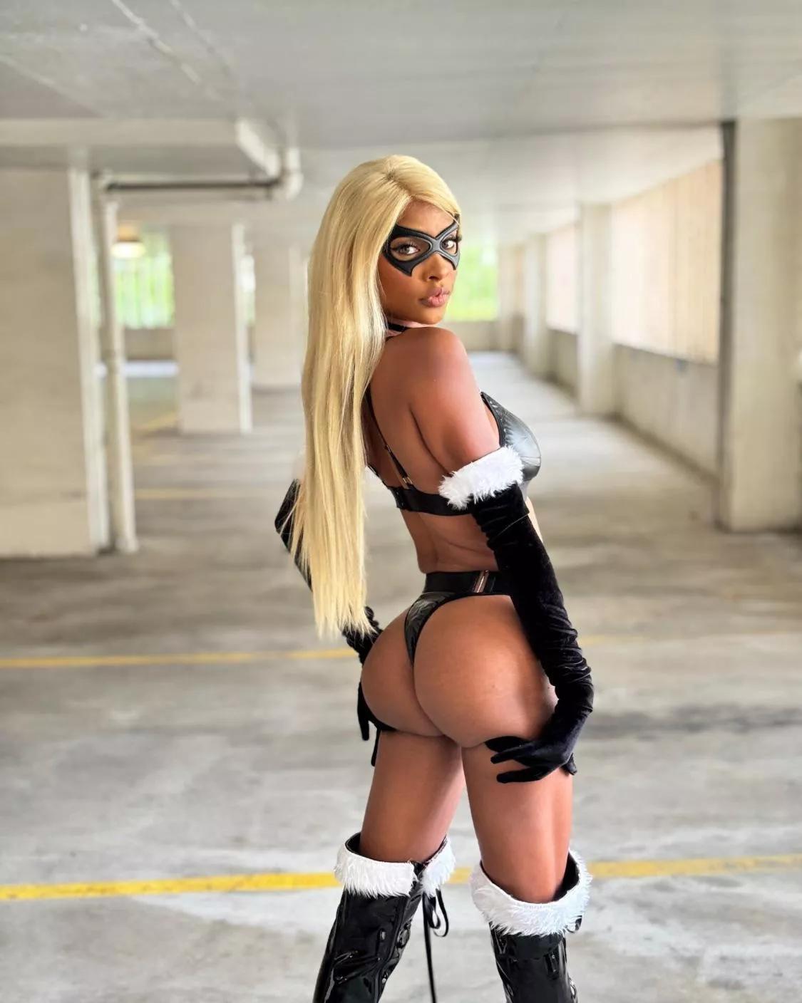 Black Cat gamer here to terrorize you for fun ;)