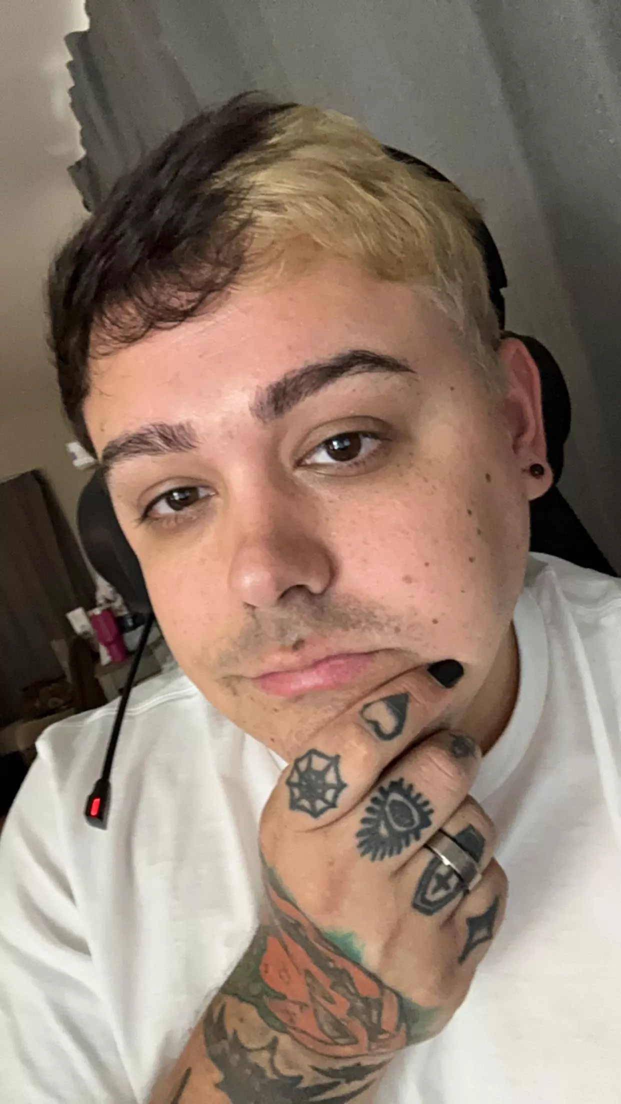 Good Morning and happy Monday!