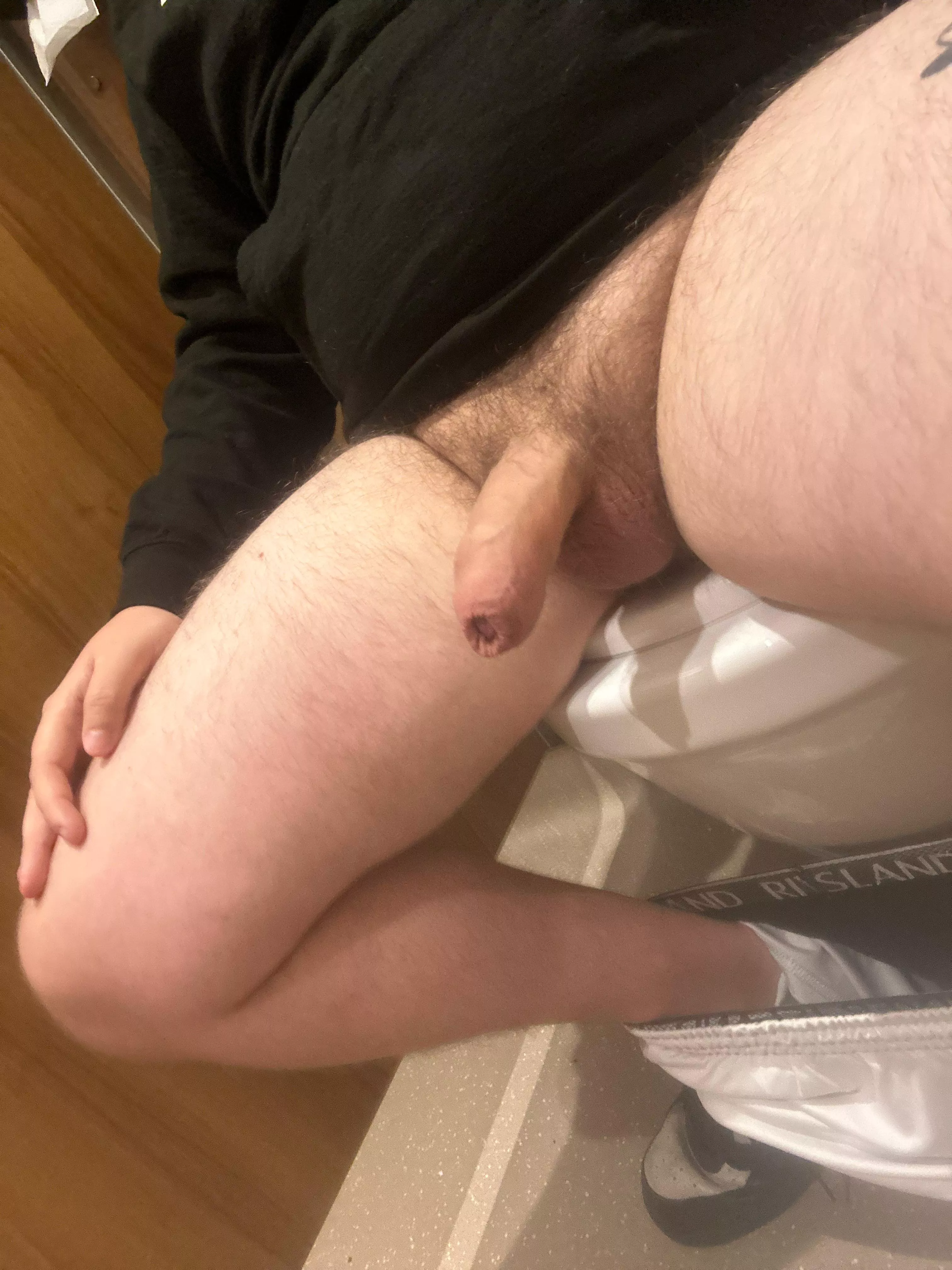 Horny and at work not good 