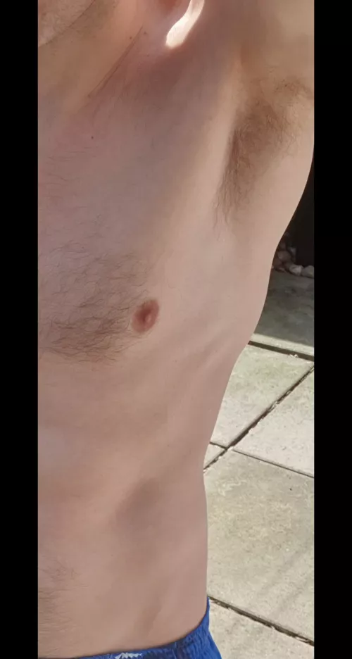 Hot & sweaty. My bo stinks