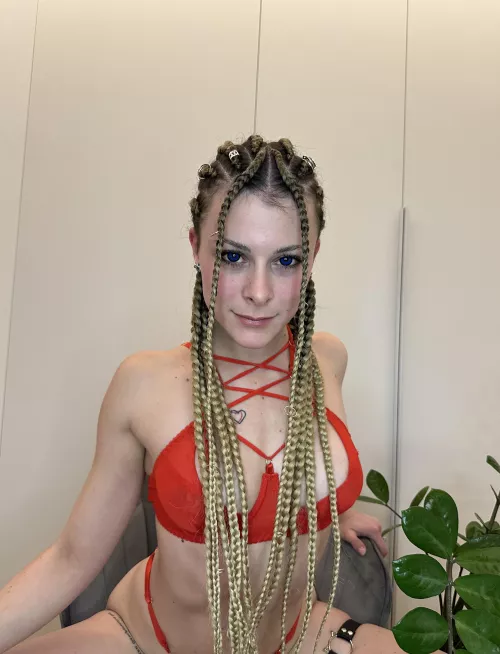 I know that my underwear made you stop scrolling through your feed.