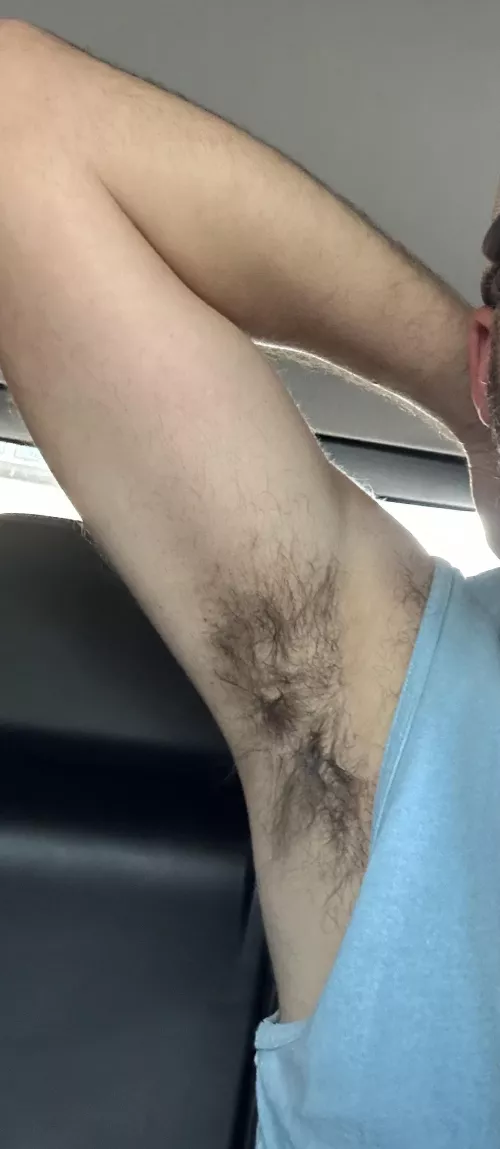 Sweaty vacation pits 