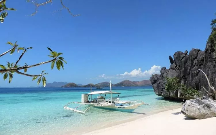 Banul Beach, Coron