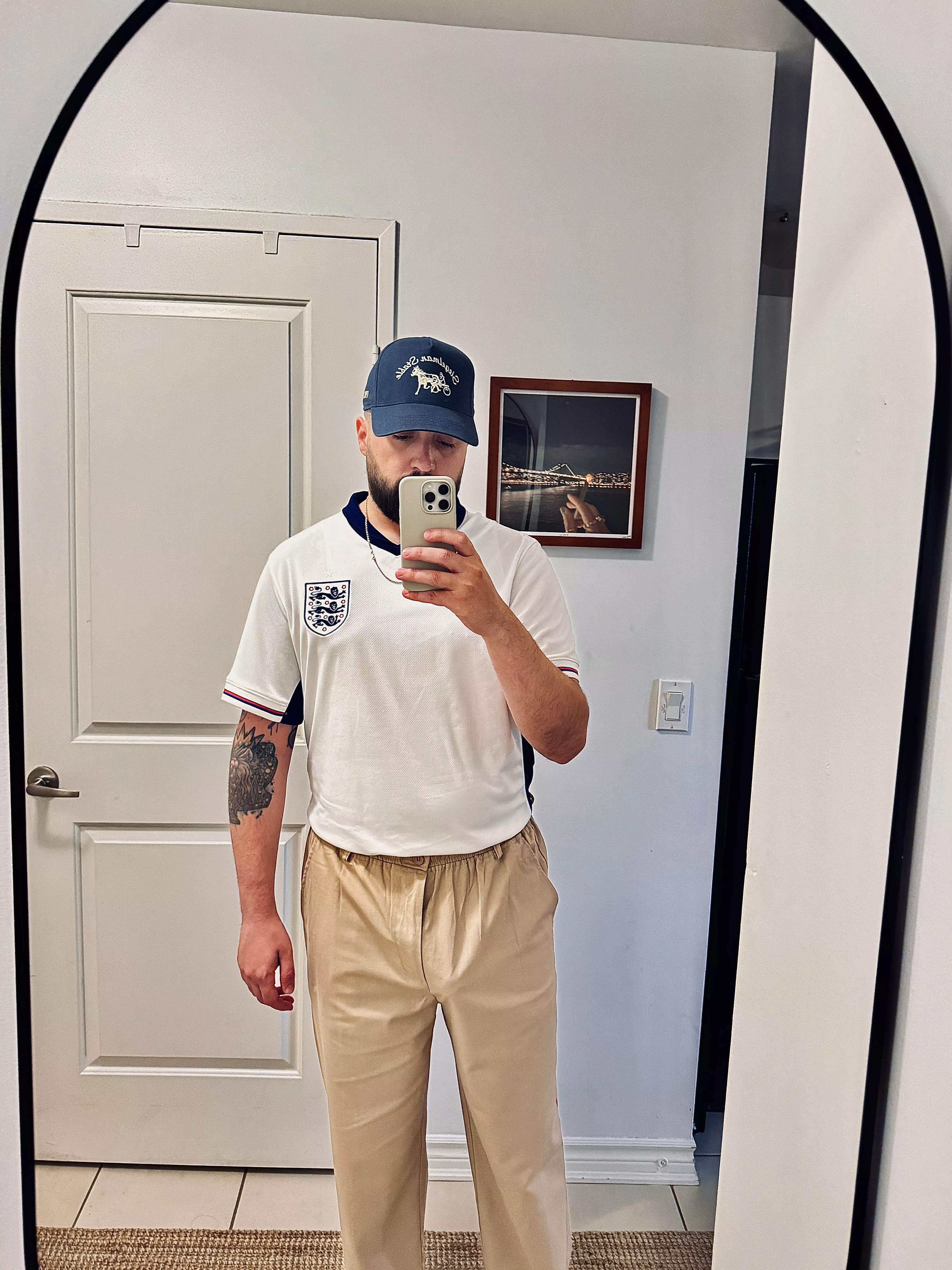 commando in linen pants all summer! love watching my coworkers stare 