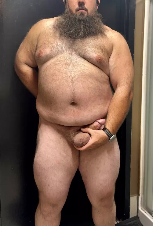 First post here, thoughts on a beefy guy with fat full balls? 