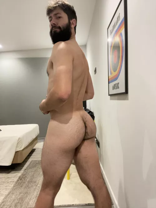 I’m so sore, need me some loving⚡️