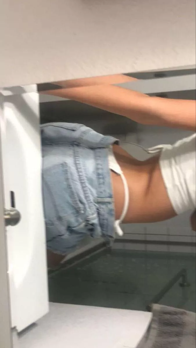 just a glimpse of how tiny my body is