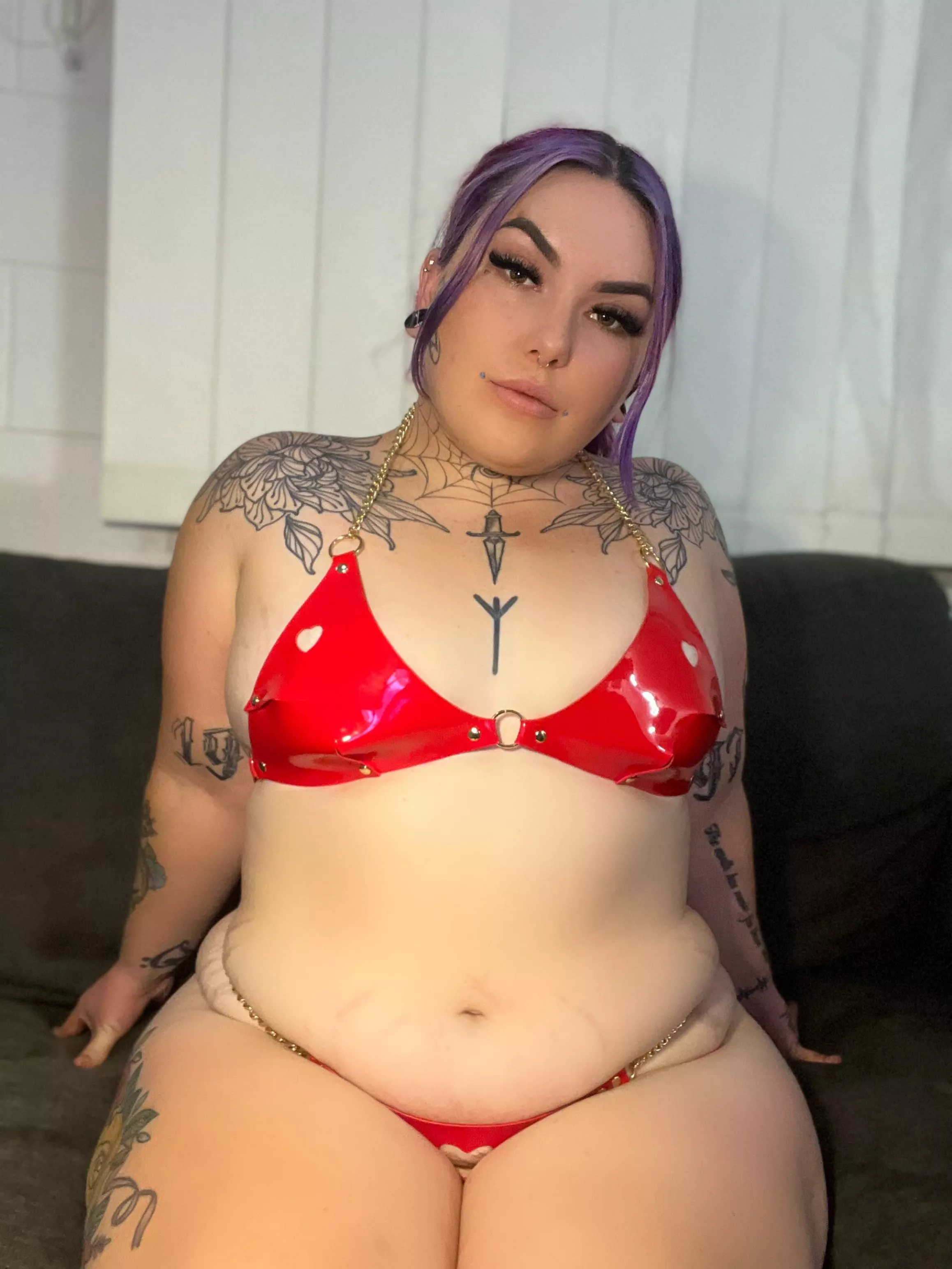 Loving the way red leather looks on me ❤️‍🔥