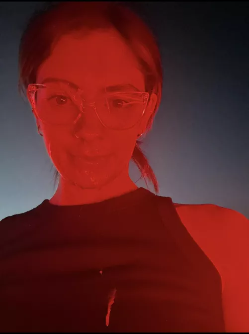 Tail light facial selfie the new trend ? 😅