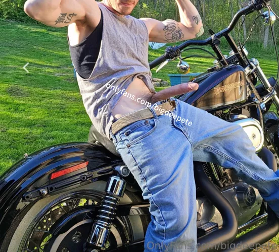 Wanna go for a ride on my Harley? 