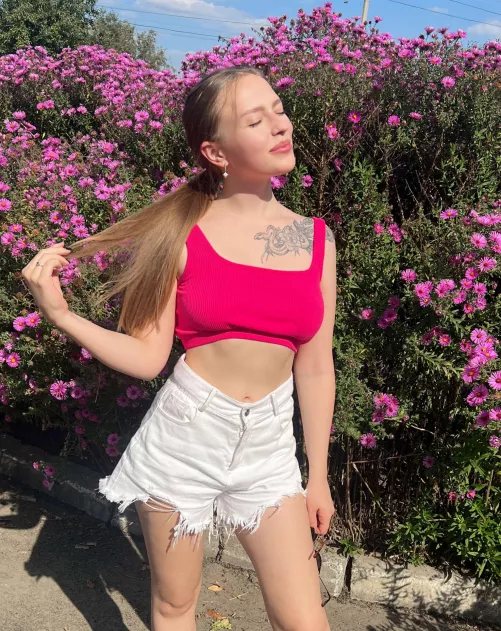 What beautiful flowers, aren't they?