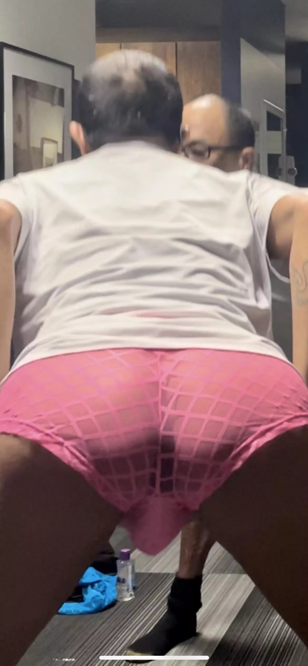 Who wants to peel them off, pull the plug and replace it? 💋🔥